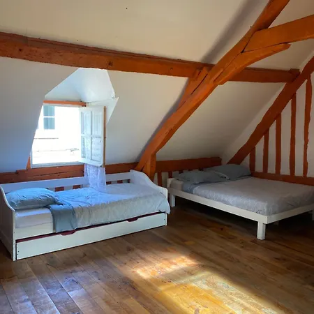 Maison Normande أونفلور